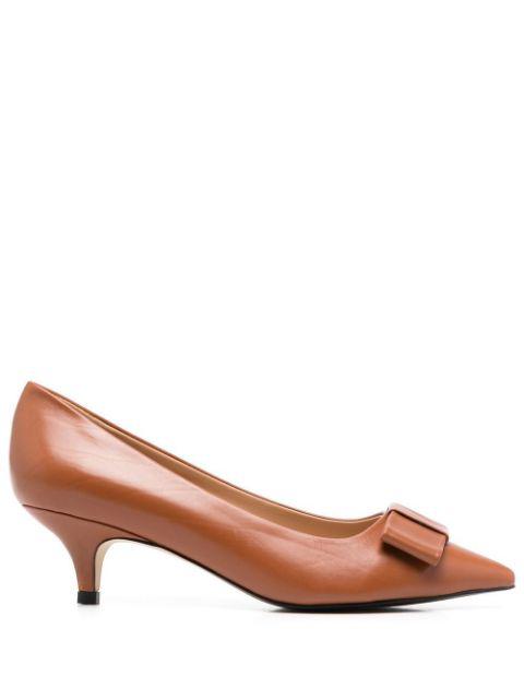 Jacqueline leather pumps by AGE OF INNOCENCE