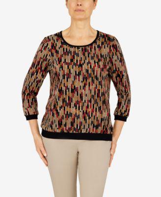 Petite Size Madacascar Texture Crewneck 3/4 Sleeve Top by ALFRED DUNNER