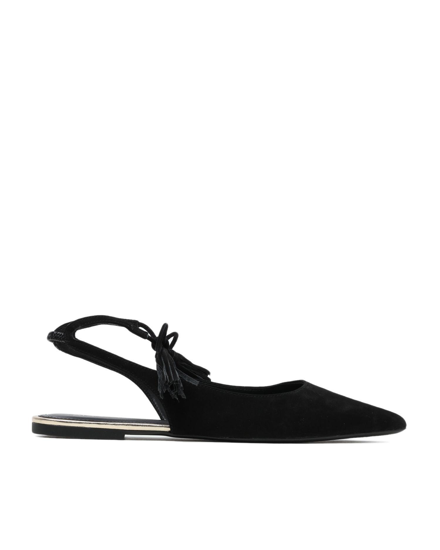 Laced pump flats by AREZZO