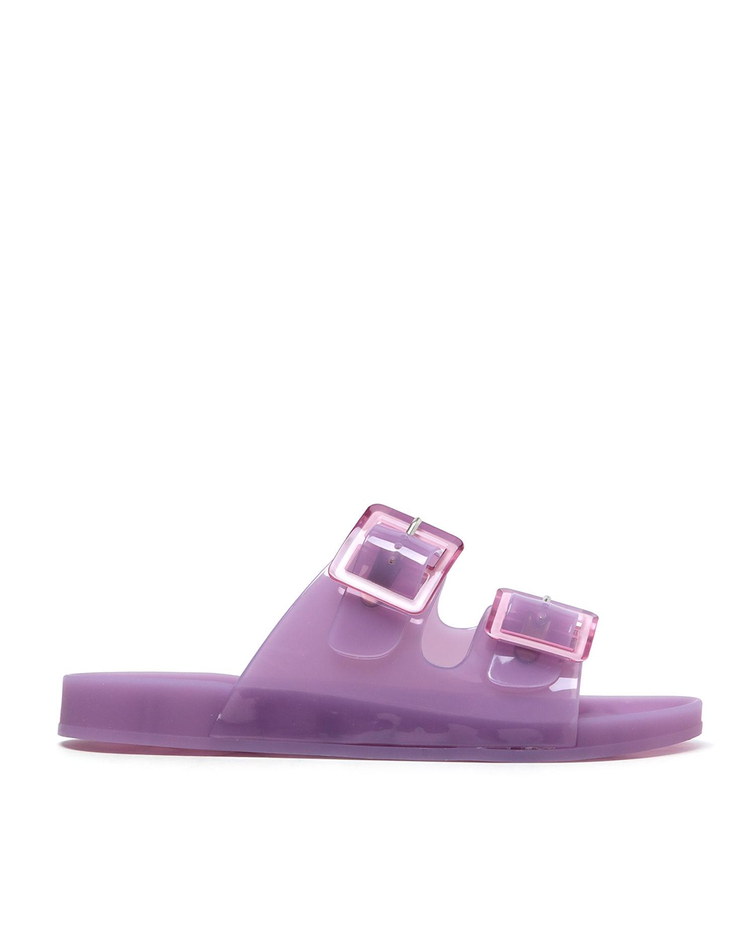 Monochrome jelly sandals by COLORS OF CALIFORNIA