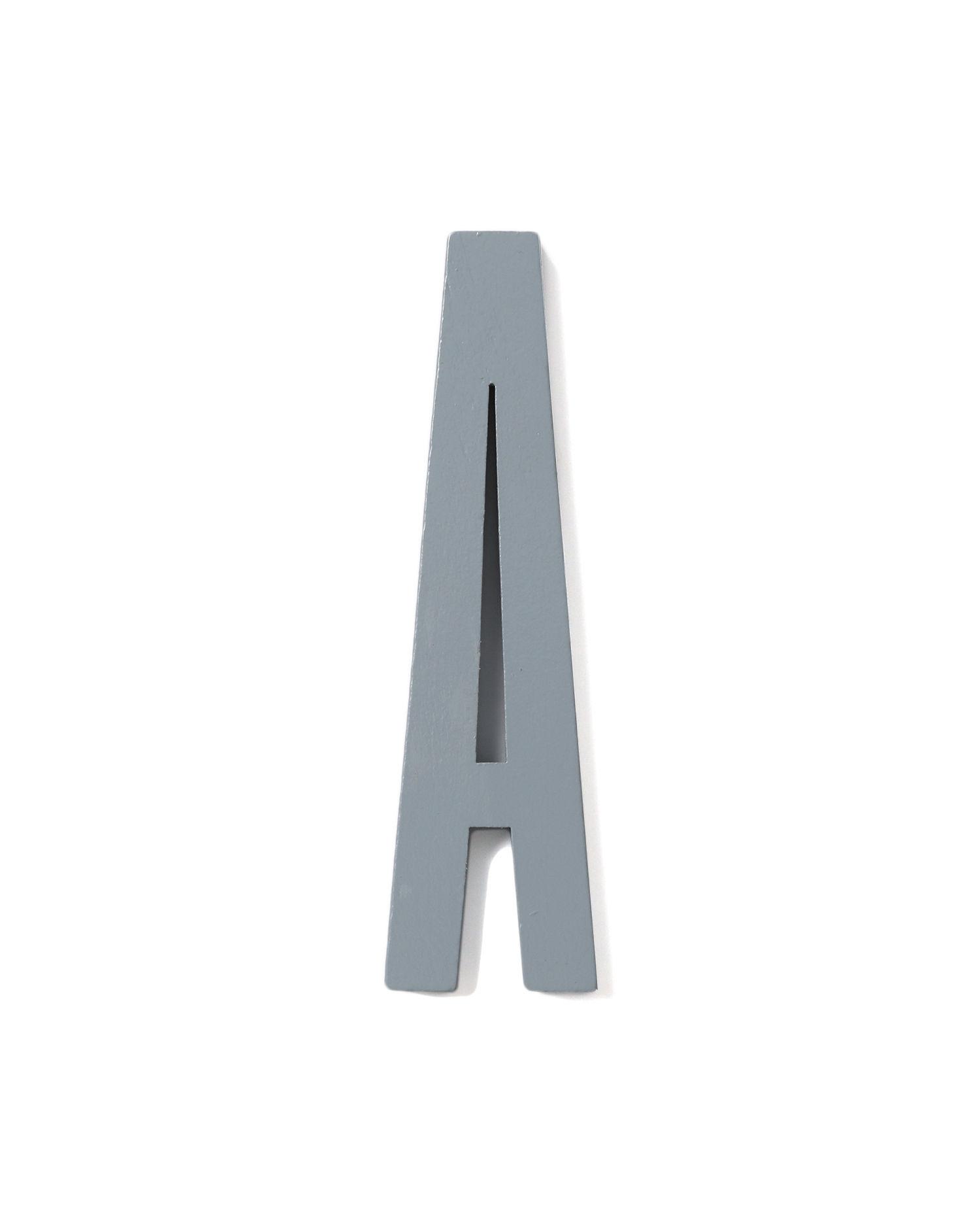 Letter A display by DESIGN LETTERS
