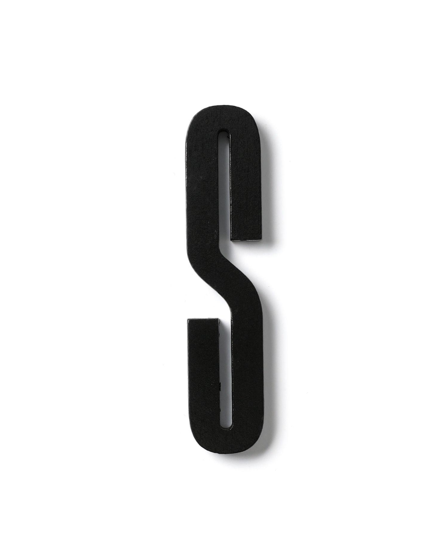Letter S display by DESIGN LETTERS