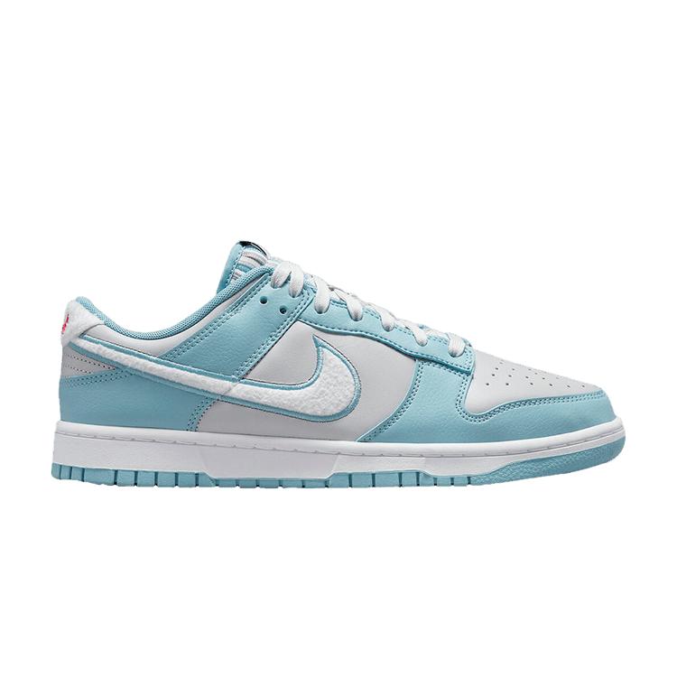 nike dunk low fleece swoosh light blue