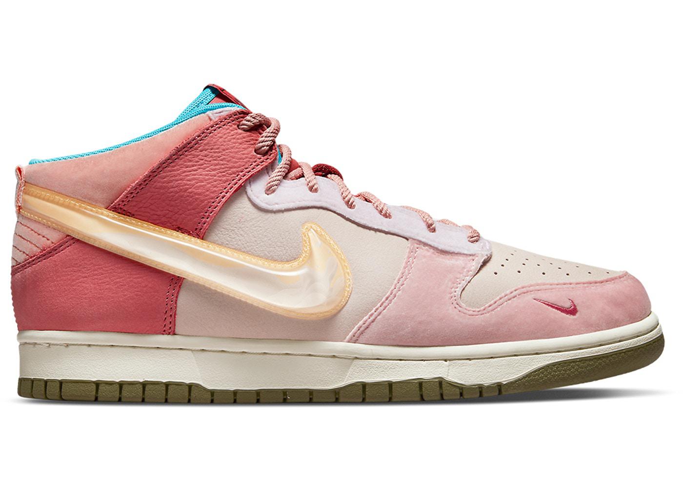 Dunk Mid Social Status Free Lunch 