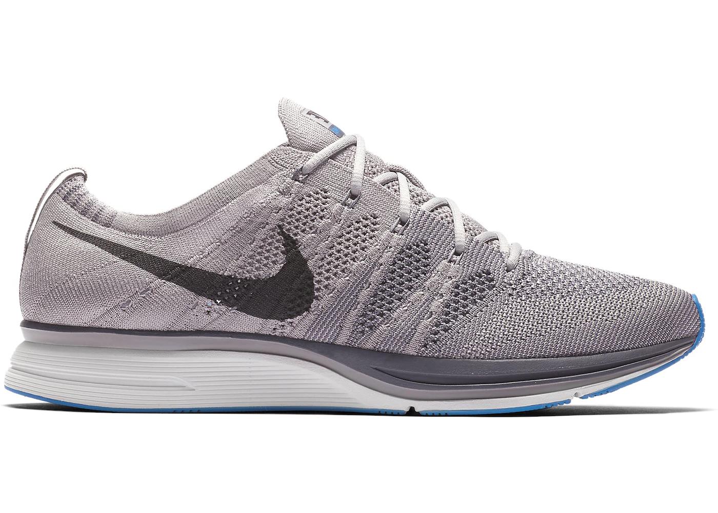 Flyknit Trainer Atmosphere Grey by NIKE