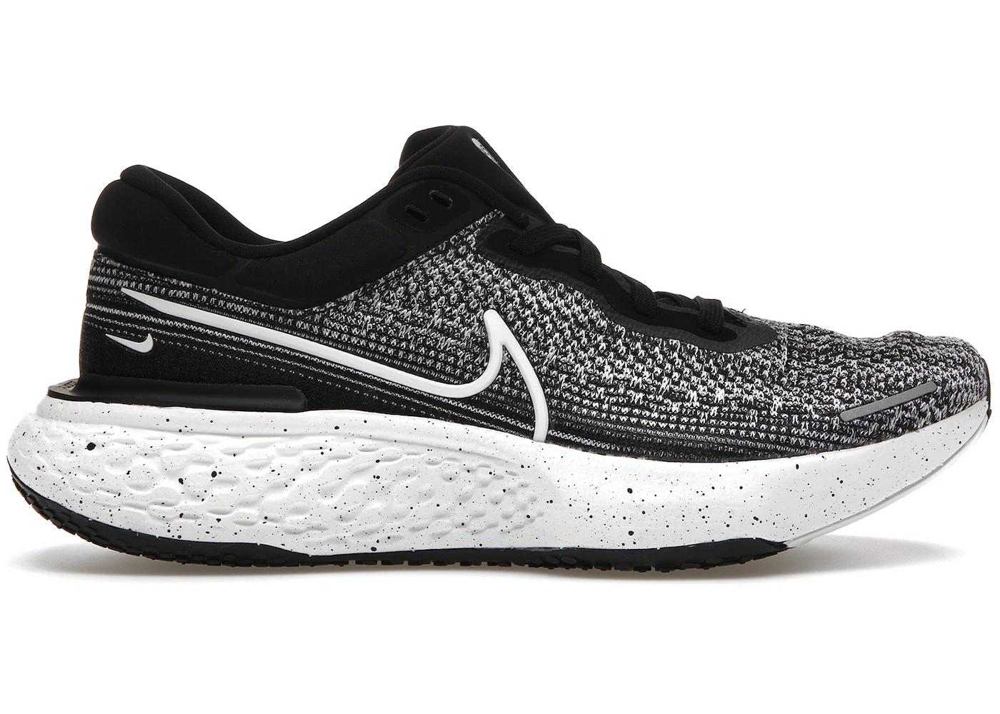 ZoomX Invincible Run Flyknit Oreo by NIKE