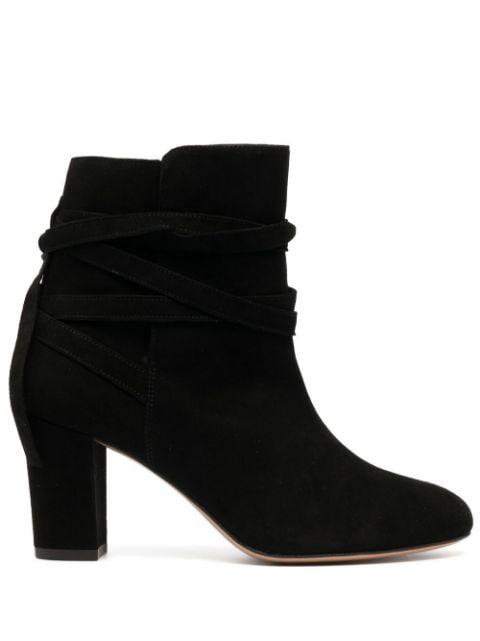 Missouri suede ankle boots by TILA 